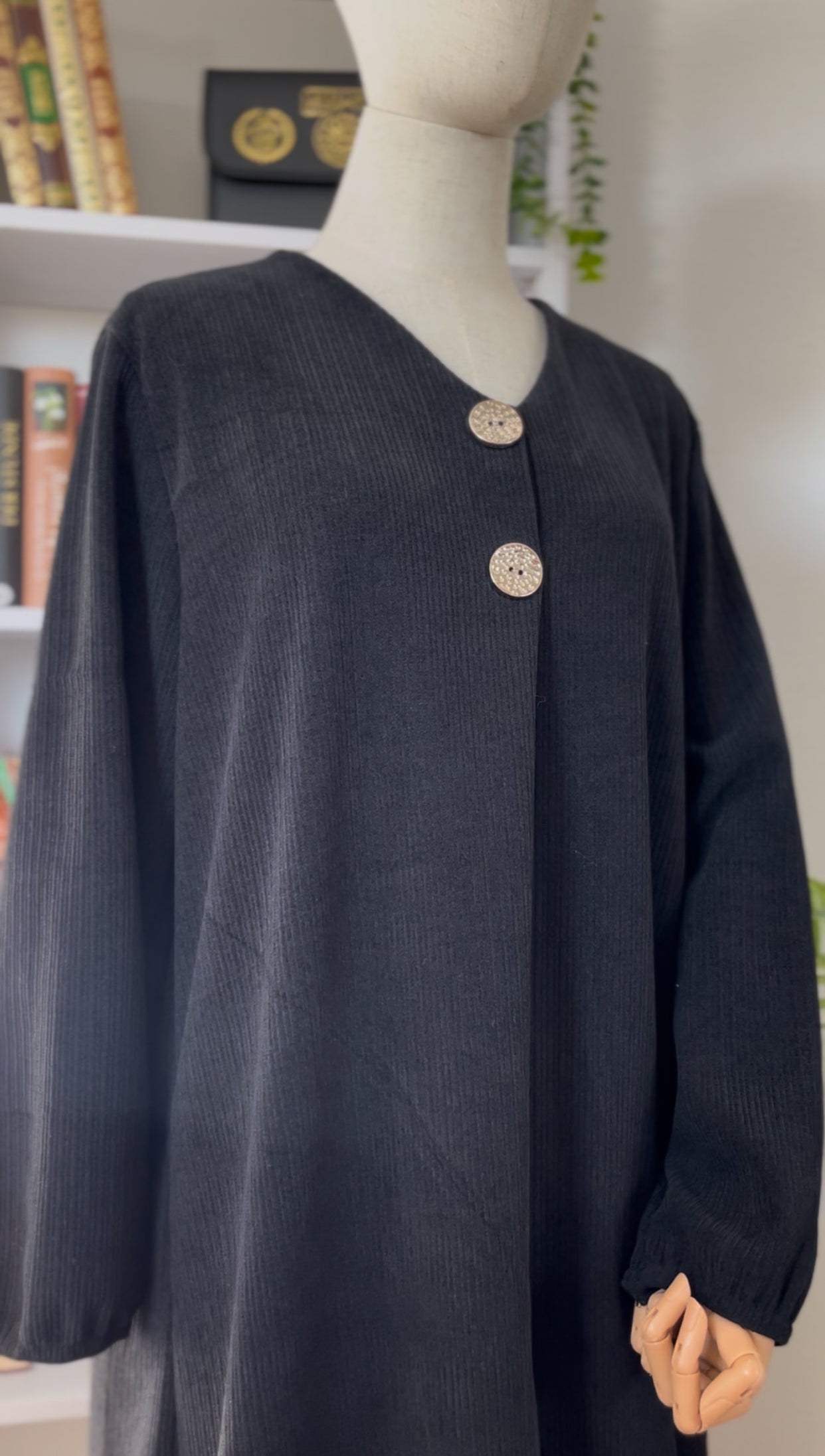 Abaya Yasmin Schwarz